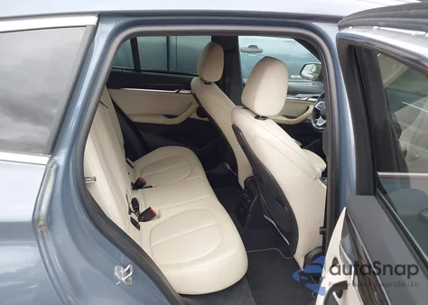 2020 BMW X1 xDrive28I z USA, uszkodzony, nr VIN WBXJG9C04L5R54017